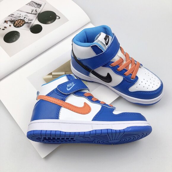 Nike SB Dunk Low Low-Top Sneakers In Blue And Orange - Picture 2 of 9